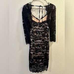 Venus long sleeve lace dress